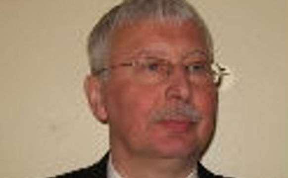 Kirkjuráðini ein hornasteinur