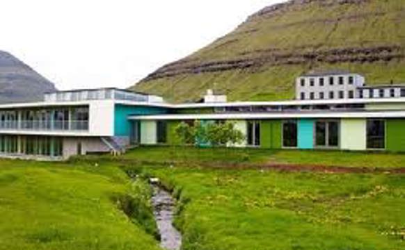 Skúlin við Ósánna vígdur 5. november 2011.