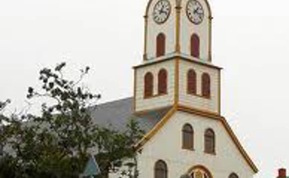 Politisk yvirtøka og menningin av fólkakirkjuni