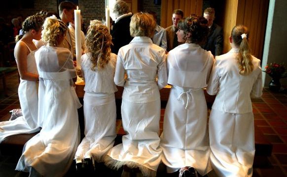 Siga ja í kirkjuni – uttan at trúgva