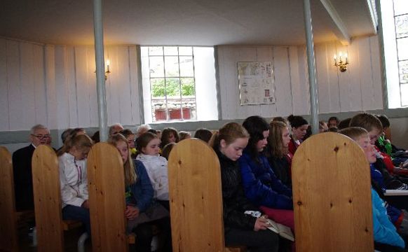 Deknagudstænasta – við lestri fyri børn