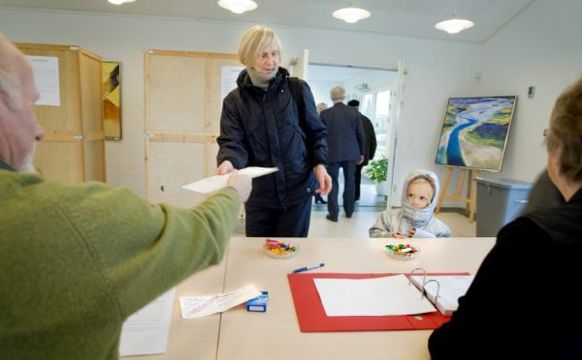 Fáa tey ungu við í kirkjuráðini