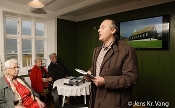 Livandi steinar í Kollafirði