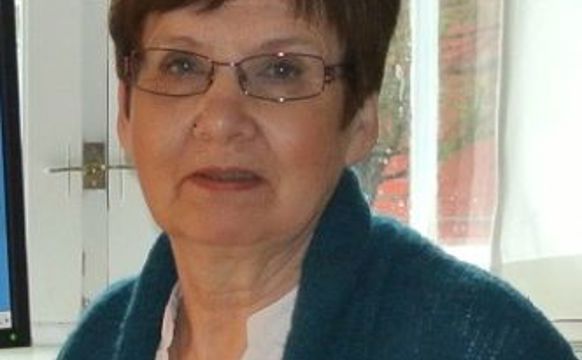 Marna Olsen hevur tænt kirkjuni væl