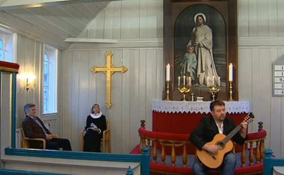 Holgar: - Í kirkjuni finni eg frið