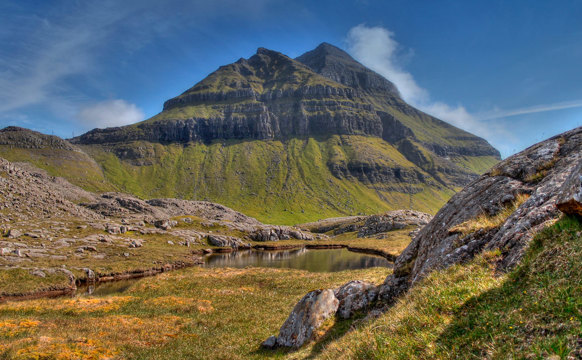 Her lyftist upp vár andi
