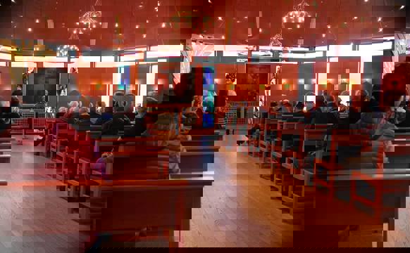 Fyrilestur í Hoyvíkar kirkju