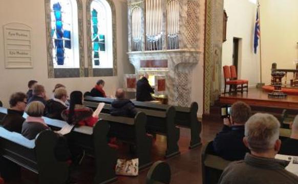 SÓKNARPRESTAR Á FERÐ