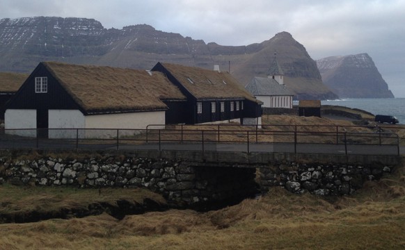 KYRRUDAGAR Á VIÐAREIÐI