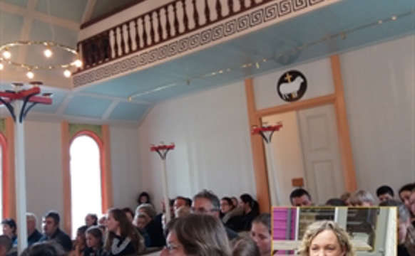 Pitsa-gudstænastan samansjóðar okkum sum búgva her