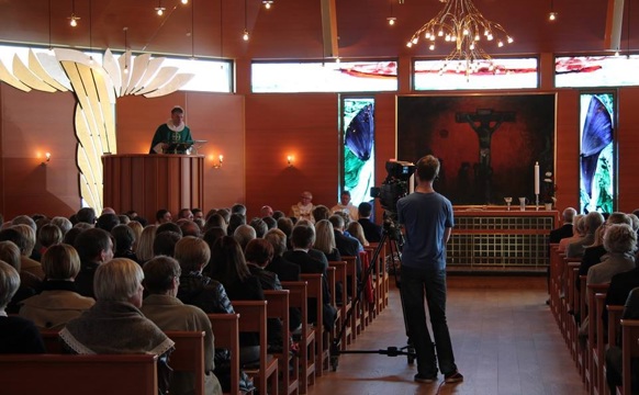 Theodor: - Føroysku kirkjurnar standa ikki tómar