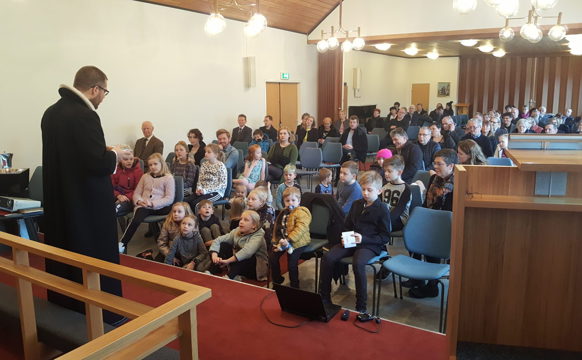 Jákup: - Kirkja er nakað sum man er