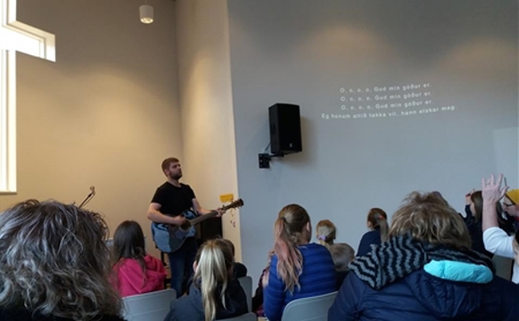 - Kirkjan skal vera fyri øll – óansæð aldur