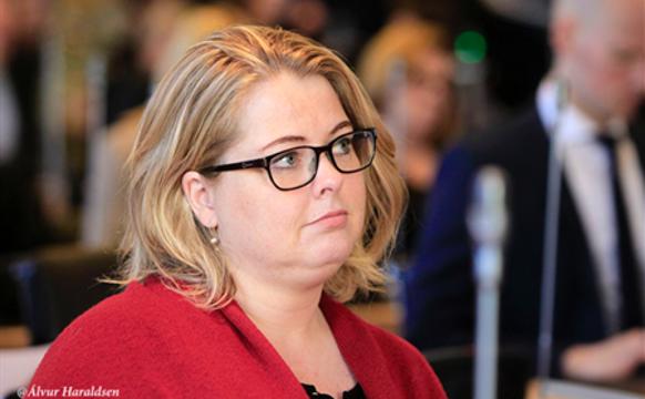 Tøkk til Løgtingið og Rigmor Dam