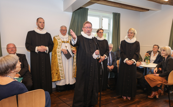 Kirkjuhúsið Vígt 8